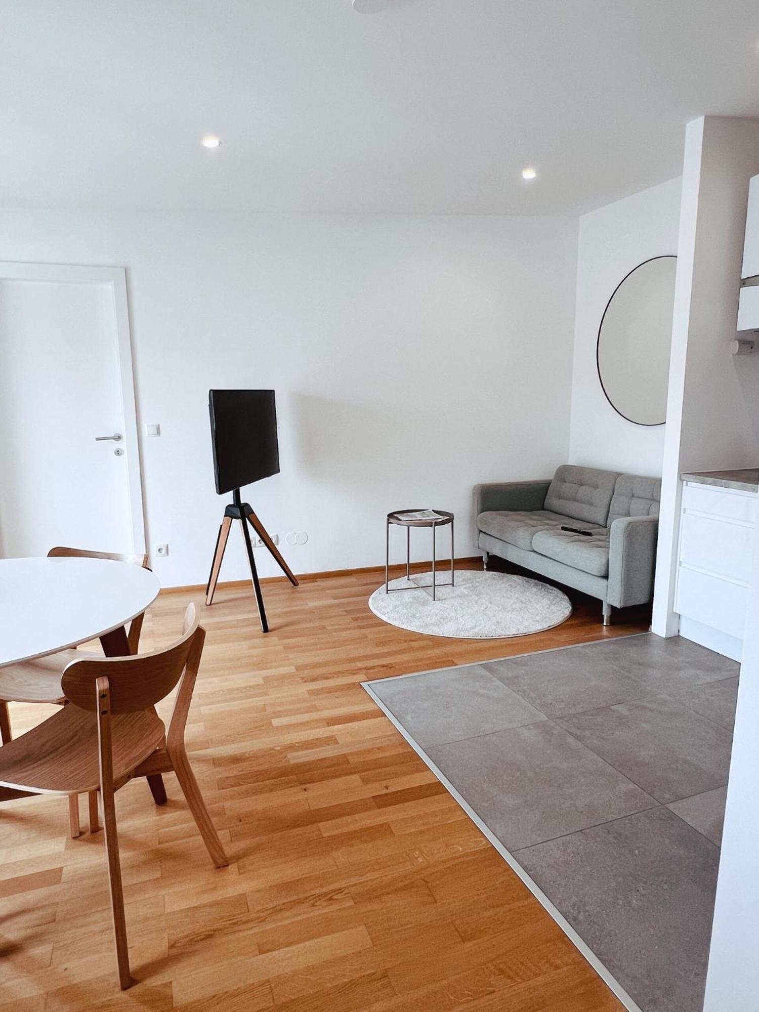 Brunnenmarkt Balcony Apartment Виена Екстериор снимка