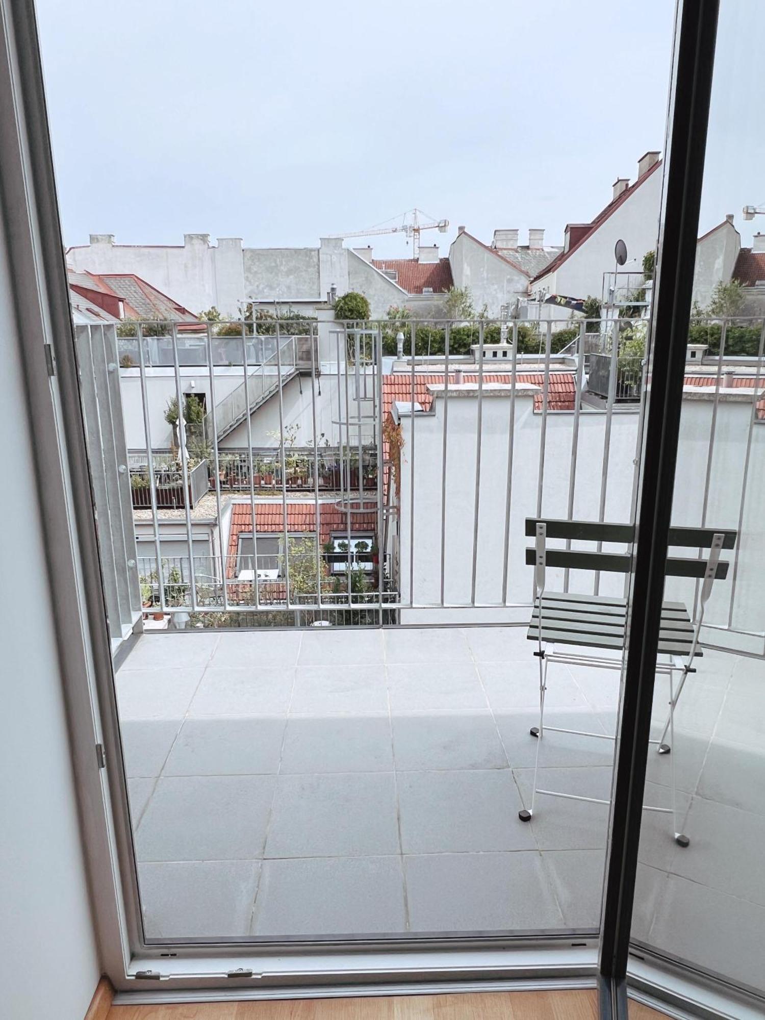 Brunnenmarkt Balcony Apartment Виена Екстериор снимка